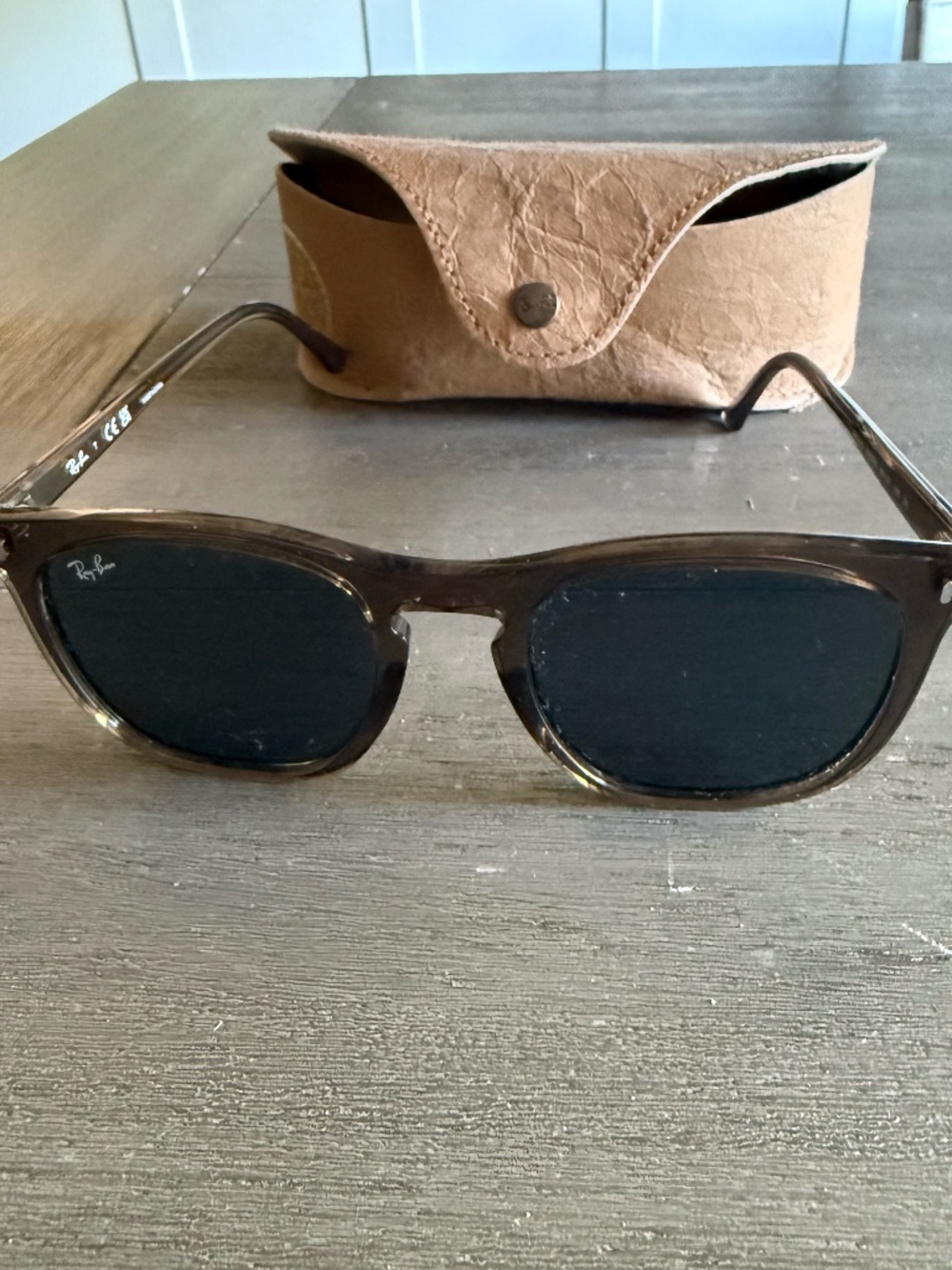 Ray-Ban RB221
